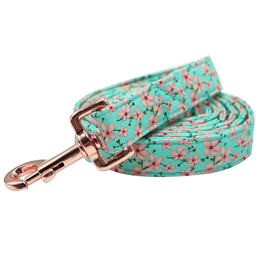 Elegant little tail Dog Leash Strong Dog Leashes Holiday Dog Leash Pet Leash Durable Pet Leashes Soft Cotton Handle Dog Leash for Medium Dogs